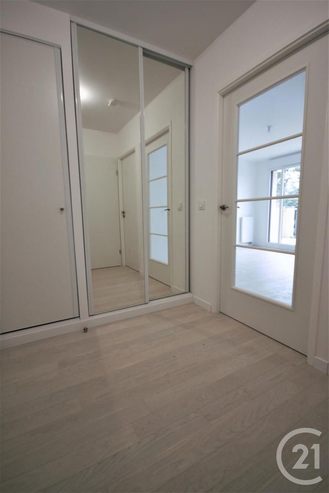 Appartement F2 à louer - 2 pièces - 41.37 m2 - CLAMART - 92 - ILE-DE-FRANCE - Century 21 L'Athégienne