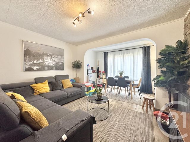 Appartement F3 à vendre - 3 pièces - 75.0 m2 - PARAY VIEILLE POSTE - 91 - ILE-DE-FRANCE - Century 21 L'Athégienne