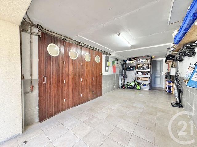 Appartement F3 à vendre - 3 pièces - 75.0 m2 - PARAY VIEILLE POSTE - 91 - ILE-DE-FRANCE - Century 21 L'Athégienne