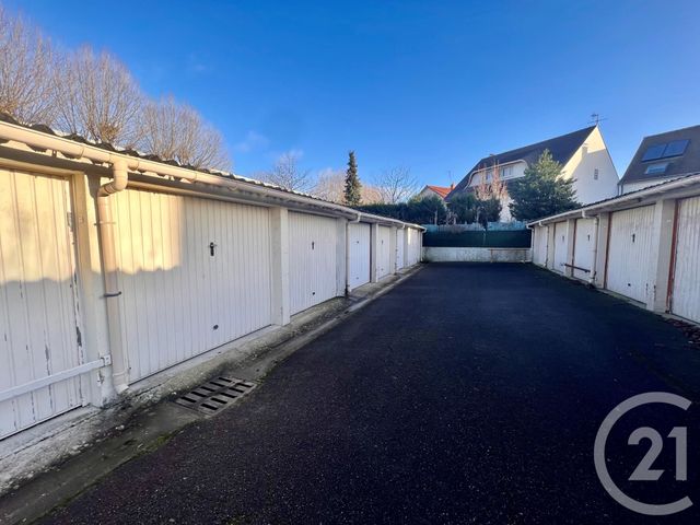parking à vendre - 12.0 m2 - CHEVILLY LARUE - 94 - ILE-DE-FRANCE - Century 21 L'Athégienne