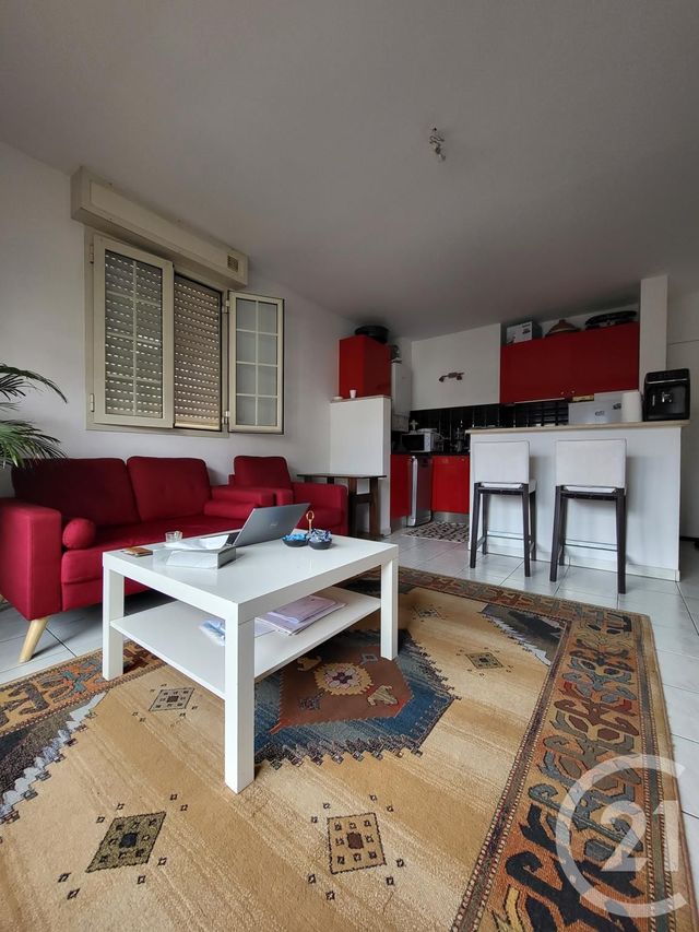 Appartement F2 à louer - 2 pièces - 39.46 m2 - PARAY VIEILLE POSTE - 91 - ILE-DE-FRANCE - Century 21 L'Athégienne