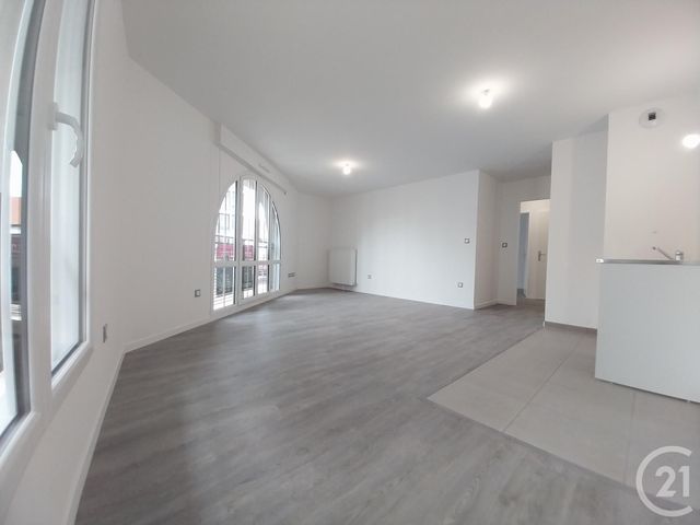 Appartement F4 à louer - 4 pièces - 75.9 m2 - ATHIS MONS - 91 - ILE-DE-FRANCE - Century 21 L'Athégienne
