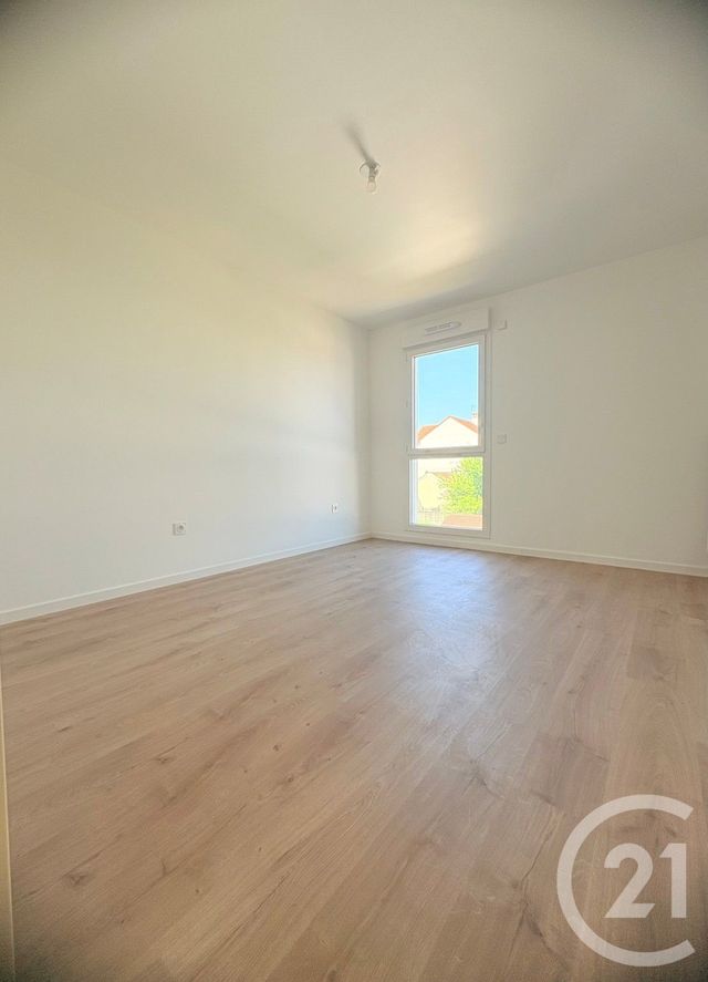 Afficher la photo en grand Appartement F3 à vendre - 3 pièces - 60.0 m2 - PARAY VIEILLE POSTE - 91 - ILE-DE-FRANCE - Century 21 L'Athégienne