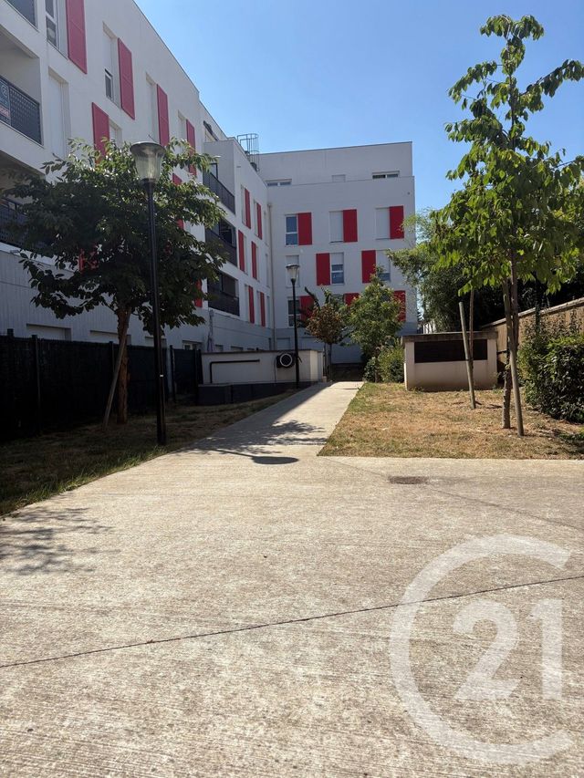 Afficher la photo en grand Appartement F3 à vendre - 3 pièces - 60.0 m2 - PARAY VIEILLE POSTE - 91 - ILE-DE-FRANCE - Century 21 L'Athégienne