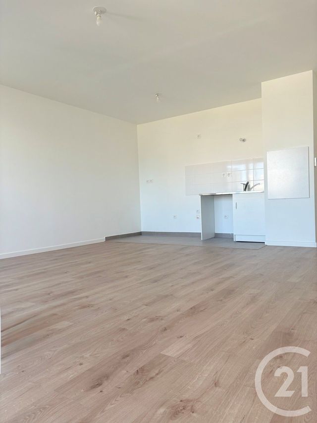 Afficher la photo en grand Appartement F3 à vendre - 3 pièces - 60.0 m2 - PARAY VIEILLE POSTE - 91 - ILE-DE-FRANCE - Century 21 L'Athégienne
