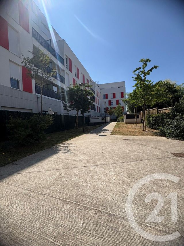 Afficher la photo en grand Appartement F3 à vendre - 3 pièces - 60.0 m2 - PARAY VIEILLE POSTE - 91 - ILE-DE-FRANCE - Century 21 L'Athégienne
