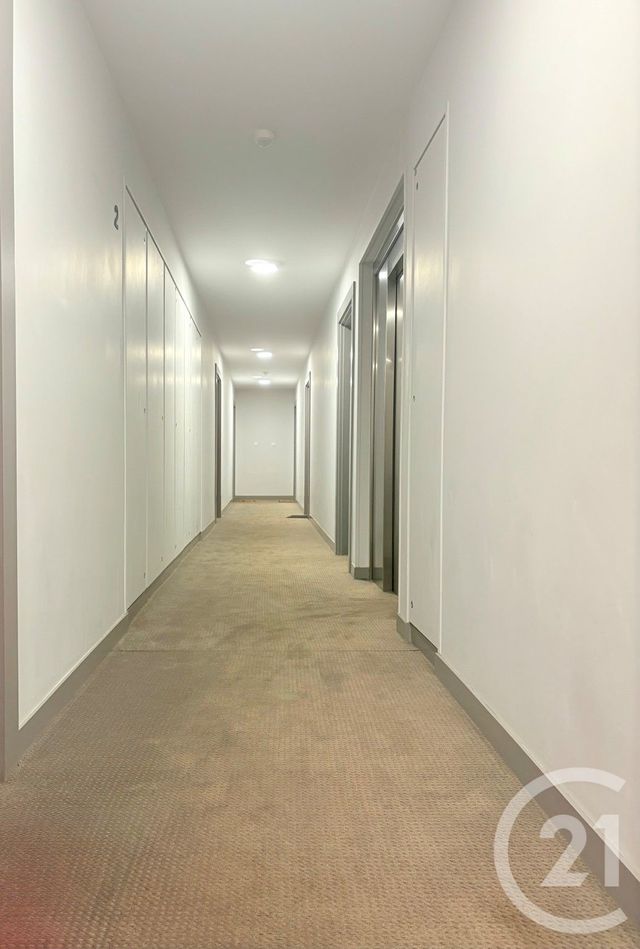 Afficher la photo en grand Appartement F3 à vendre - 3 pièces - 60.0 m2 - PARAY VIEILLE POSTE - 91 - ILE-DE-FRANCE - Century 21 L'Athégienne