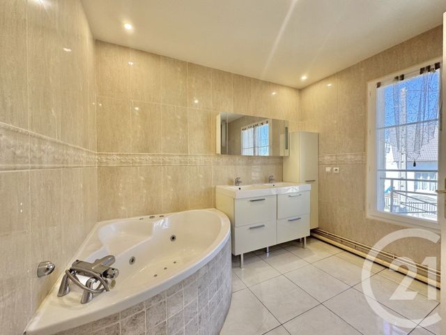maison à vendre - 8 pièces - 230.0 m2 - RIS ORANGIS - 91 - ILE-DE-FRANCE - Century 21 L'Athégienne