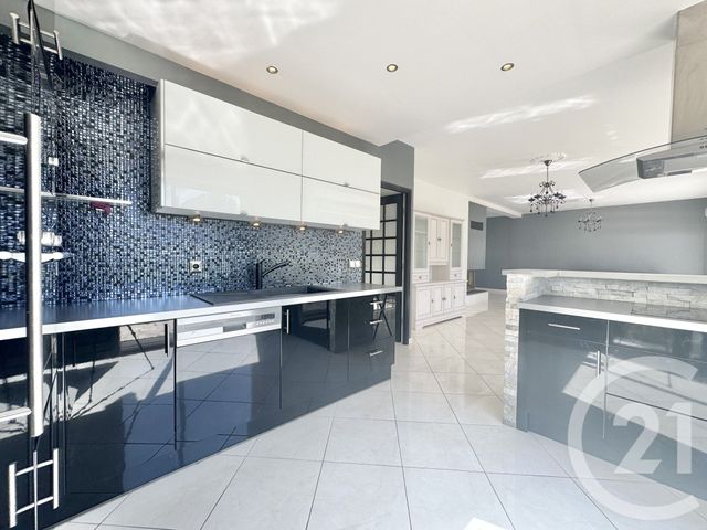 maison à vendre - 8 pièces - 230.0 m2 - RIS ORANGIS - 91 - ILE-DE-FRANCE - Century 21 L'Athégienne