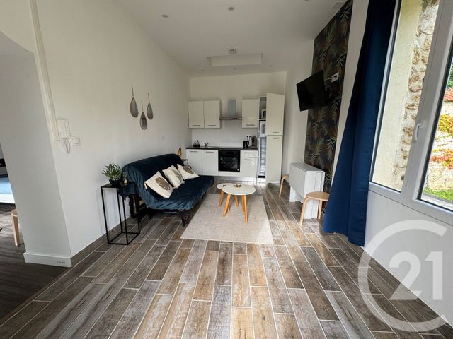 Appartement F2 à louer - 2 pièces - 35.0 m2 - CHAMPCUEIL - 91 - ILE-DE-FRANCE - Century 21 L'Athégienne