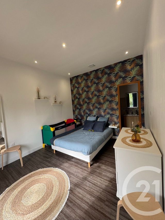 Appartement F2 à louer - 2 pièces - 35.0 m2 - CHAMPCUEIL - 91 - ILE-DE-FRANCE - Century 21 L'Athégienne