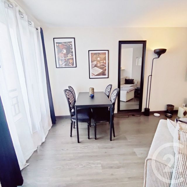 Appartement à vendre - 2 pièces - 42.5 m2 - VIRY CHATILLON - 91 - ILE-DE-FRANCE - Century 21 L'Athégienne
