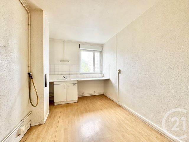 Afficher la photo en grand Appartement F3 à vendre - 3 pièces - 55.3 m2 - VIRY CHATILLON - 91 - ILE-DE-FRANCE - Century 21 L'Athégienne