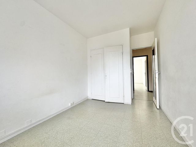 Afficher la photo en grand Appartement F3 à vendre - 3 pièces - 55.3 m2 - VIRY CHATILLON - 91 - ILE-DE-FRANCE - Century 21 L'Athégienne