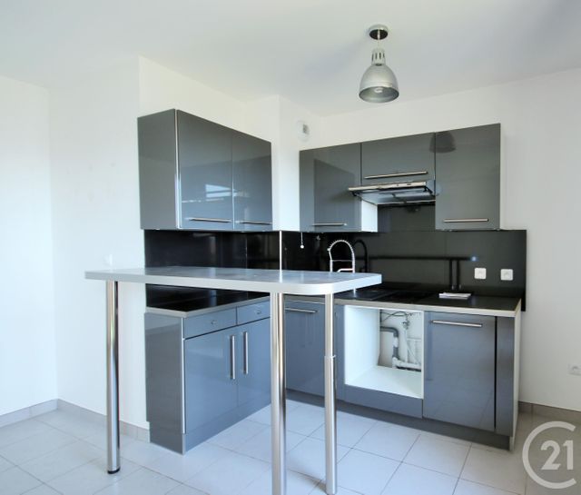 Afficher la photo en grand Appartement F3 à vendre - 3 pièces - 56.75 m2 - ATHIS MONS - 91 - ILE-DE-FRANCE - Century 21 L'Athégienne