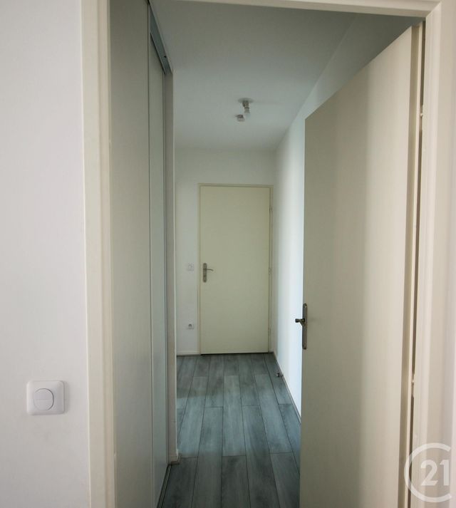 Afficher la photo en grand Appartement F3 à vendre - 3 pièces - 56.75 m2 - ATHIS MONS - 91 - ILE-DE-FRANCE - Century 21 L'Athégienne