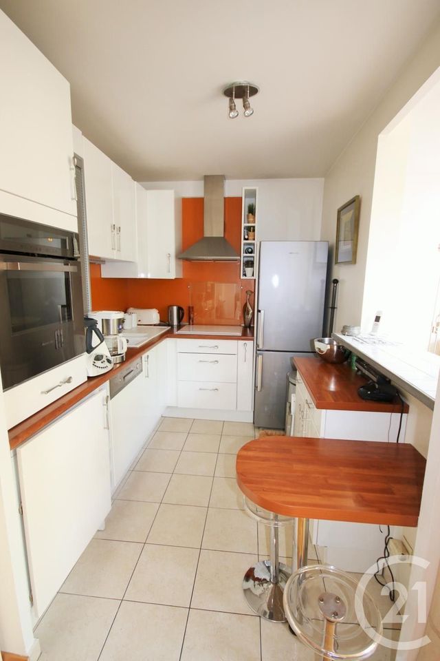 Appartement F5 à vendre - 5 pièces - 99.1 m2 - JUVISY SUR ORGE - 91 - ILE-DE-FRANCE - Century 21 L'Athégienne