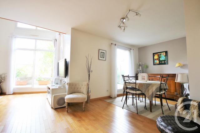 Appartement F5 à vendre - 5 pièces - 99.1 m2 - JUVISY SUR ORGE - 91 - ILE-DE-FRANCE - Century 21 L'Athégienne