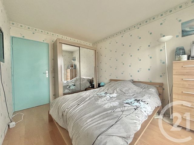 Appartement F2 à vendre - 2 pièces - 46.0 m2 - VIRY CHATILLON - 91 - ILE-DE-FRANCE - Century 21 L'Athégienne