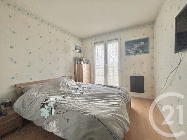 Appartement F2 à vendre - 2 pièces - 46.0 m2 - VIRY CHATILLON - 91 - ILE-DE-FRANCE - Century 21 L'Athégienne