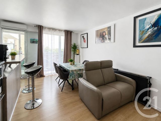 Appartement F3 à vendre - 3 pièces - 56.75 m2 - ATHIS MONS - 91 - ILE-DE-FRANCE - Century 21 L'Athégienne