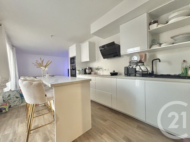 Appartement F3 à vendre - 3 pièces - 67.0 m2 - LES PAVILLONS SOUS BOIS - 93 - ILE-DE-FRANCE - Century 21 L'Athégienne