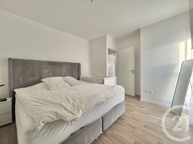 Appartement F3 à vendre - 3 pièces - 67.0 m2 - LES PAVILLONS SOUS BOIS - 93 - ILE-DE-FRANCE - Century 21 L'Athégienne