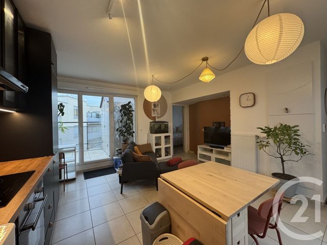 Appartement F2 à louer - 2 pièces - 42.79 m2 - ATHIS MONS - 91 - ILE-DE-FRANCE - Century 21 L'Athégienne