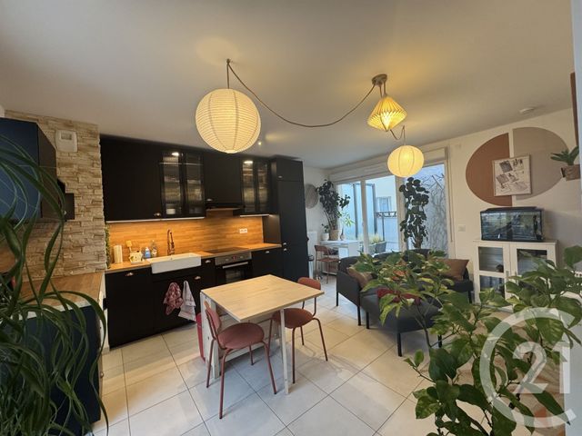 Appartement F2 à louer - 2 pièces - 42.79 m2 - ATHIS MONS - 91 - ILE-DE-FRANCE - Century 21 L'Athégienne