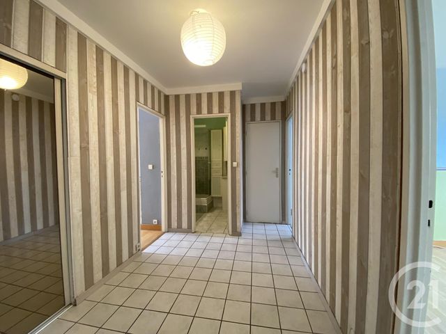 Appartement F3 à vendre - 3 pièces - 55.26 m2 - THIAIS - 94 - ILE-DE-FRANCE - Century 21 L'Athégienne