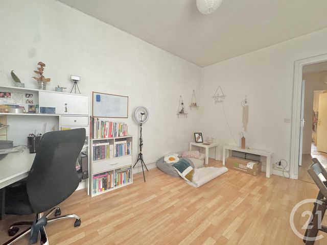 Appartement F2 à vendre - 2 pièces - 39.0 m2 - VITRY SUR SEINE - 94 - ILE-DE-FRANCE - Century 21 L'Athégienne