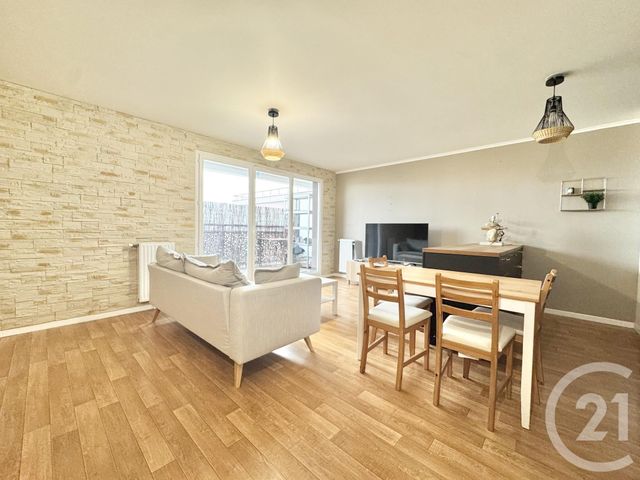 Appartement F4 à vendre - 4 pièces - 84.25 m2 - ATHIS MONS - 91 - ILE-DE-FRANCE - Century 21 L'Athégienne