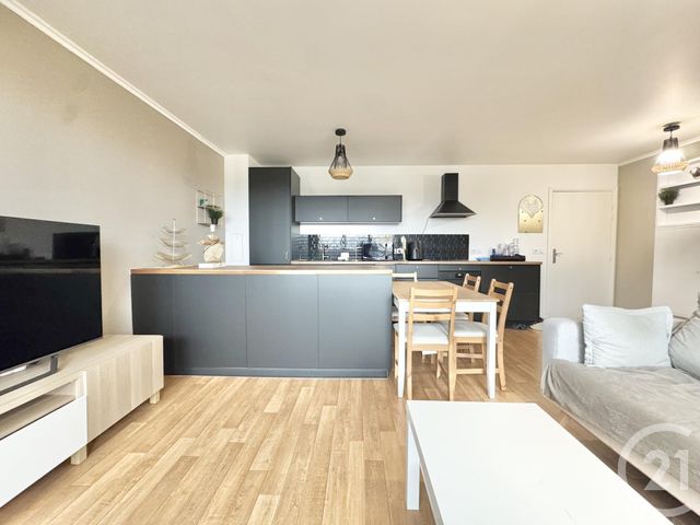 Appartement F4 à vendre - 4 pièces - 84.25 m2 - ATHIS MONS - 91 - ILE-DE-FRANCE - Century 21 L'Athégienne