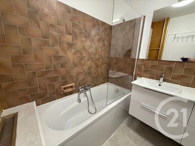 Appartement F3 à louer - 3 pièces - 64.25 m2 - CHILLY MAZARIN - 91 - ILE-DE-FRANCE - Century 21 L'Athégienne