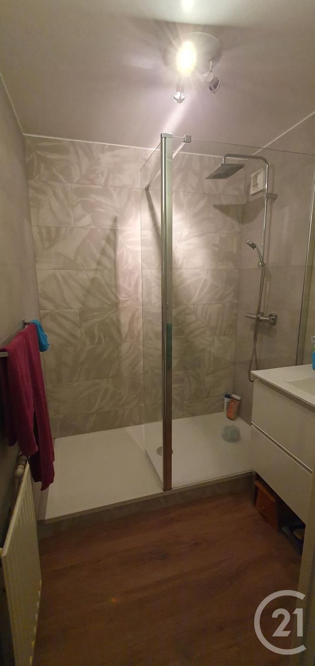 Appartement F3 à vendre - 3 pièces - 64.21 m2 - VIRY CHATILLON - 91 - ILE-DE-FRANCE - Century 21 L'Athégienne