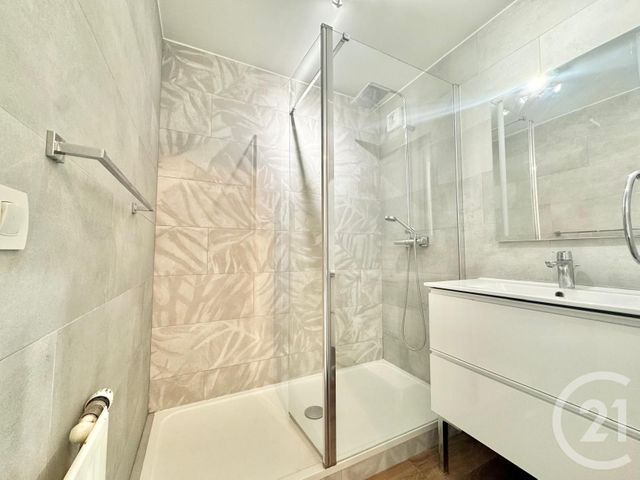 Appartement F3 à vendre - 3 pièces - 64.21 m2 - VIRY CHATILLON - 91 - ILE-DE-FRANCE - Century 21 L'Athégienne