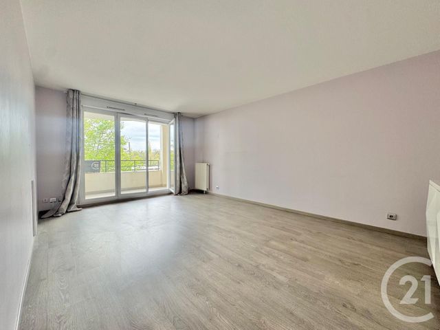 Appartement F3 à vendre - 3 pièces - 64.21 m2 - VIRY CHATILLON - 91 - ILE-DE-FRANCE - Century 21 L'Athégienne