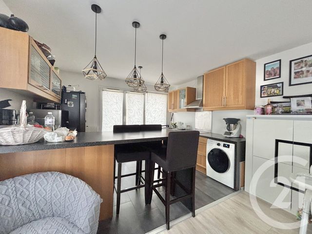 Appartement F5 à vendre - 5 pièces - 87.77 m2 - THIAIS - 94 - ILE-DE-FRANCE - Century 21 L'Athégienne