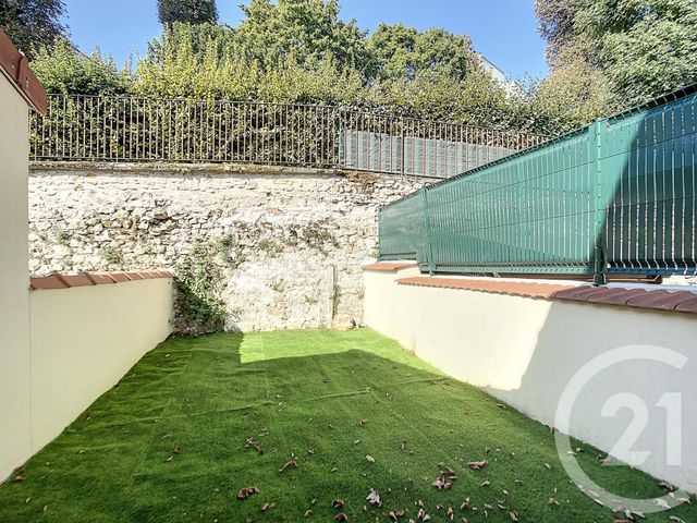 Appartement F2 à louer - 2 pièces - 40.82 m2 - VILLENEUVE LE ROI - 94 - ILE-DE-FRANCE - Century 21 L'Athégienne