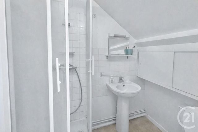 Appartement F1 à vendre - 1 pièce - 21.0 m2 - FLEURY MEROGIS - 91 - ILE-DE-FRANCE - Century 21 L'Athégienne