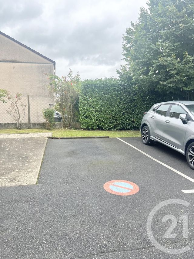 Appartement F1 à vendre - 1 pièce - 21.0 m2 - FLEURY MEROGIS - 91 - ILE-DE-FRANCE - Century 21 L'Athégienne