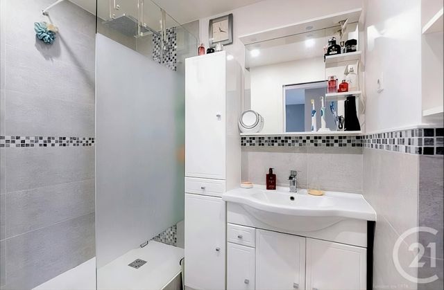 Appartement F5 à vendre - 5 pièces - 89.0 m2 - WISSOUS - 91 - ILE-DE-FRANCE - Century 21 L'Athégienne