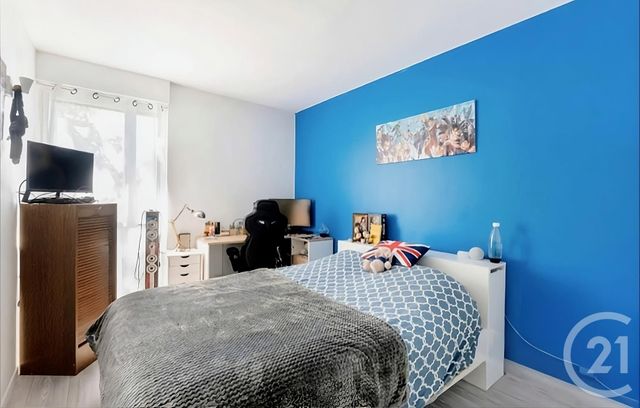 Appartement F5 à vendre - 5 pièces - 89.0 m2 - WISSOUS - 91 - ILE-DE-FRANCE - Century 21 L'Athégienne