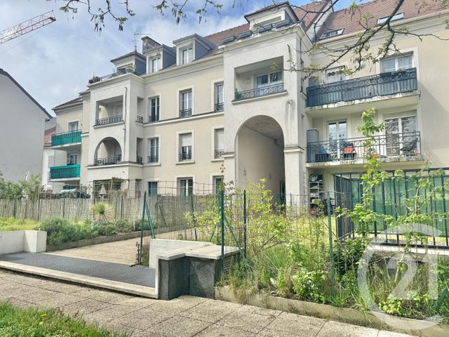Appartement Studio à vendre - 1 pièce - 29.95 m2 - MONTLHERY - 91 - ILE-DE-FRANCE - Century 21 L'Athégienne