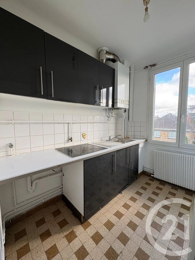 Appartement F2 à louer - 2 pièces - 31.5 m2 - JUVISY SUR ORGE - 91 - ILE-DE-FRANCE - Century 21 L'Athégienne