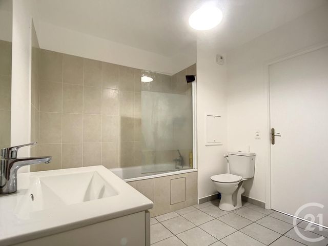 Appartement F2 à louer - 2 pièces - 42.0 m2 - ATHIS MONS - 91 - ILE-DE-FRANCE - Century 21 L'Athégienne