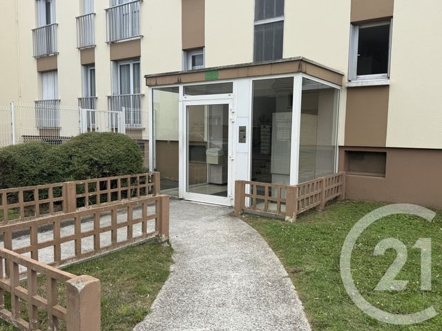 Appartement Studio à louer - 1 pièce - 22.87 m2 - PARAY VIEILLE POSTE - 91 - ILE-DE-FRANCE - Century 21 L'Athégienne