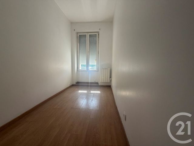 Appartement F3 à louer - 3 pièces - 31.69 m2 - VIRY CHATILLON - 91 - ILE-DE-FRANCE - Century 21 L'Athégienne