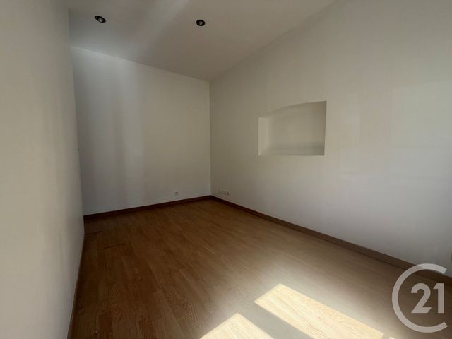 Appartement F3 à louer - 3 pièces - 31.69 m2 - VIRY CHATILLON - 91 - ILE-DE-FRANCE - Century 21 L'Athégienne