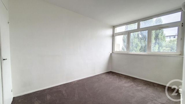 Appartement F2 à vendre - 2 pièces - 38.01 m2 - VIRY CHATILLON - 91 - ILE-DE-FRANCE - Century 21 L'Athégienne